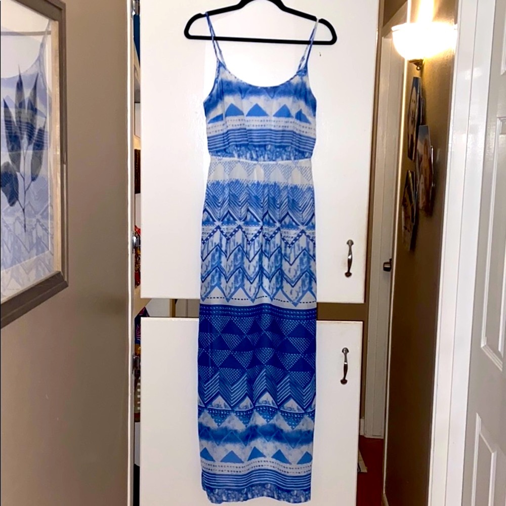 Old Navy blue & white mixed print maxi dress